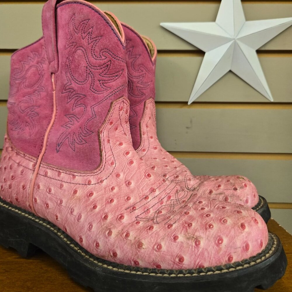 Pink Ladies cowboy boot Ariat Fatbaby size 10B shortie boots